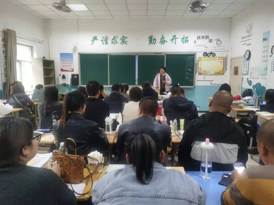 说明: efb48e5b9b6e845a8ca65978f687e7e03b03b94c