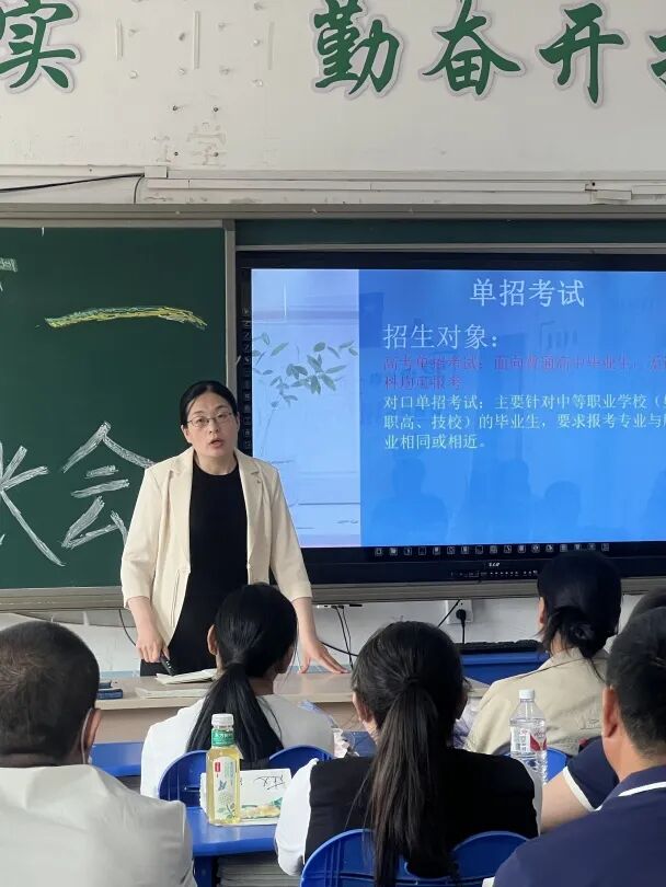 说明: f78d2c75ec58e44b6a52af917a2cc4953fd8dc89